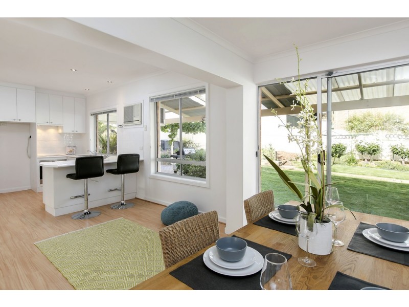 42 Roundaway Crescent, O’halloran Hill SA 5158