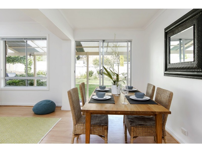 42 Roundaway Crescent, O’halloran Hill SA 5158