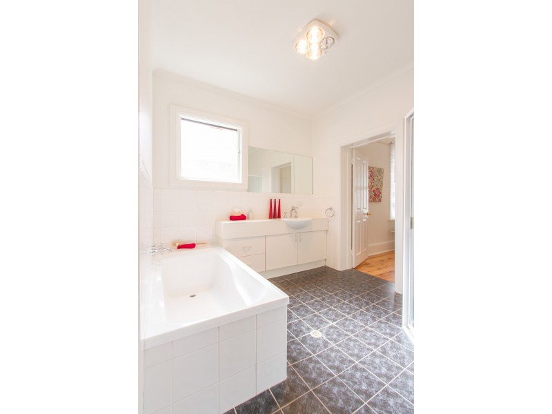 48 Main Street, Eastwood SA 5063