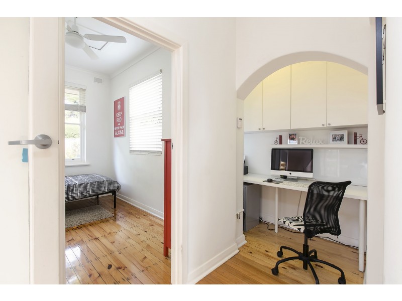 8 Carruth Road, Torrens Park SA 5062