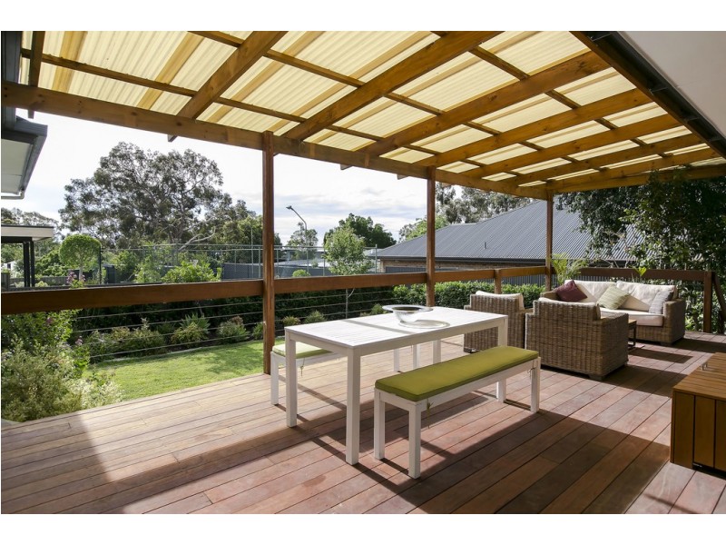 8 Carruth Road, Torrens Park SA 5062