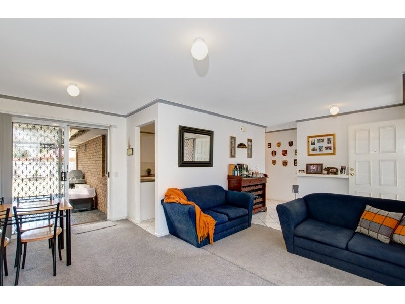 4 Hughes Court, Green Fields SA 5107