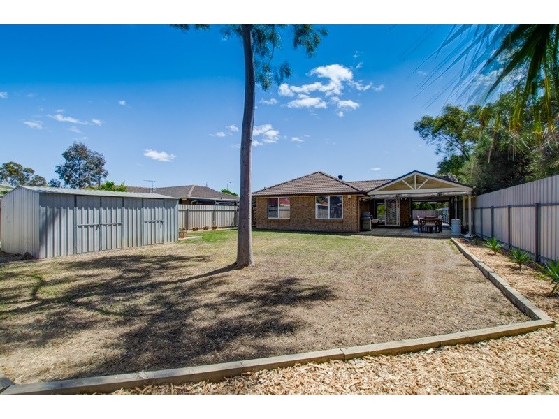 4 Hughes Court, Green Fields SA 5107