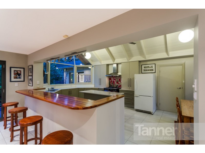 1 Lochness Avenue, Torrens Park SA 5062