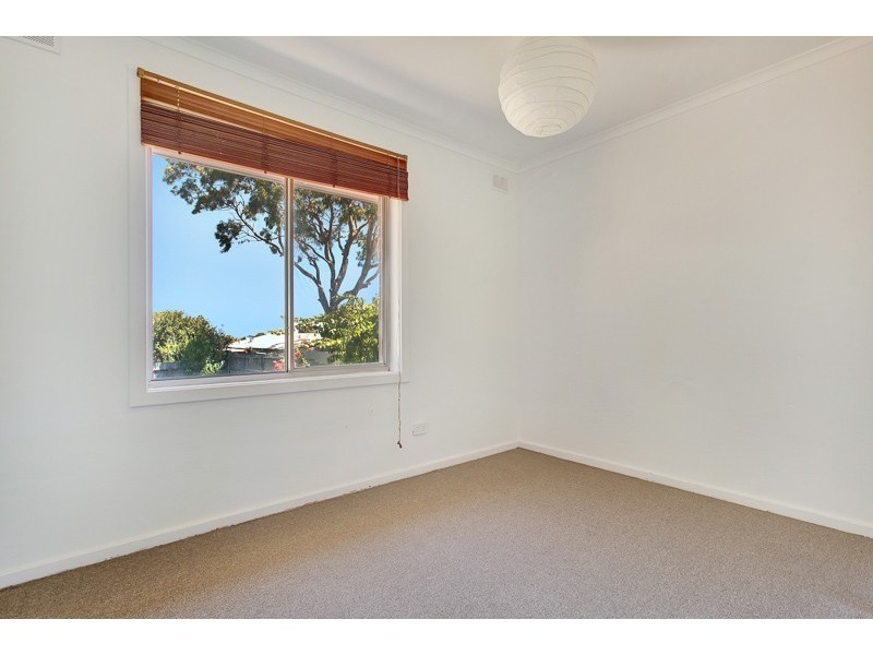 7 Hugh Crescent, Morphett Vale SA 5162