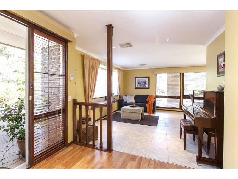 12 Heath Lane, Flagstaff Hill SA 5159