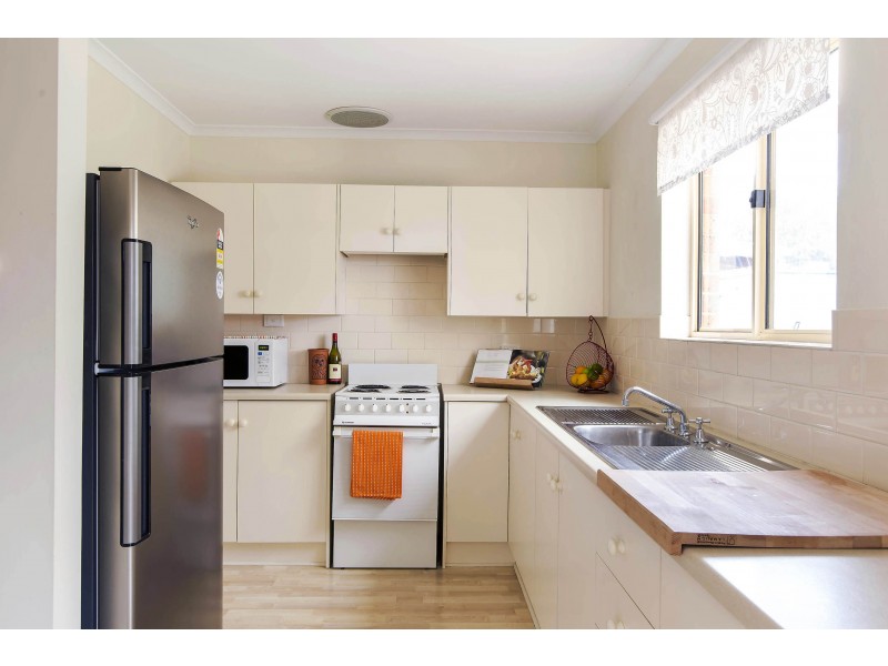 41 McInerney Avenue, Mitchell Park SA 5043