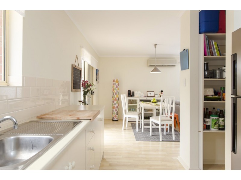 41 McInerney Avenue, Mitchell Park SA 5043