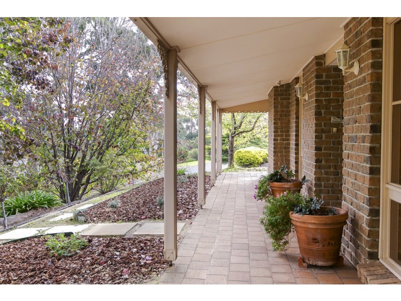 39 Woodlea Drive, Aberfoyle Park SA 5159