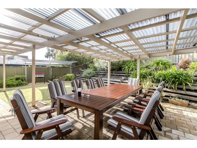 39 Woodlea Drive, Aberfoyle Park SA 5159