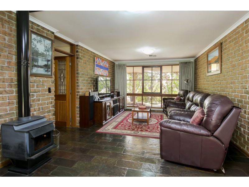 39 Woodlea Drive, Aberfoyle Park SA 5159