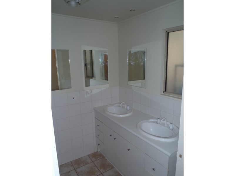 4 Chitunga Road, Eden Hills SA 5050