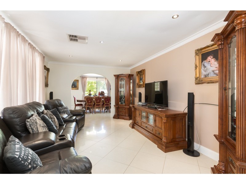 15 Korong Street, Hope Valley SA 5090