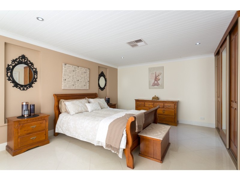 15 Korong Street, Hope Valley SA 5090