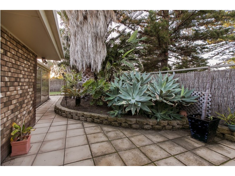 4 Advance Court, North Haven SA 5018