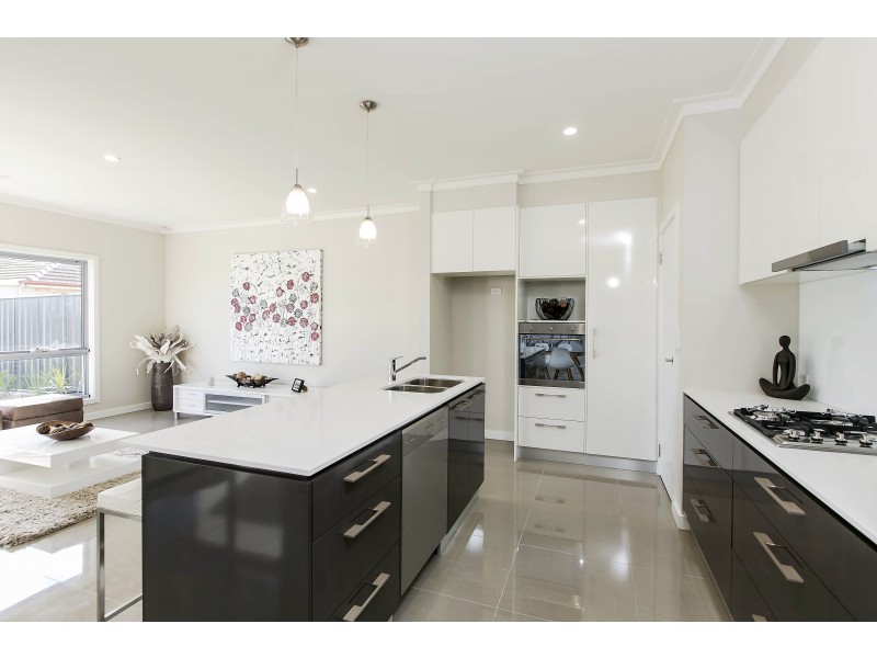 8 Curtis Street, Woodville South SA 5011