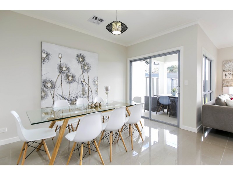 8 Curtis Street, Woodville South SA 5011