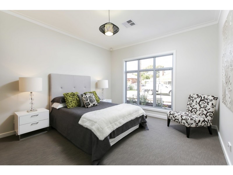 8 Curtis Street, Woodville South SA 5011