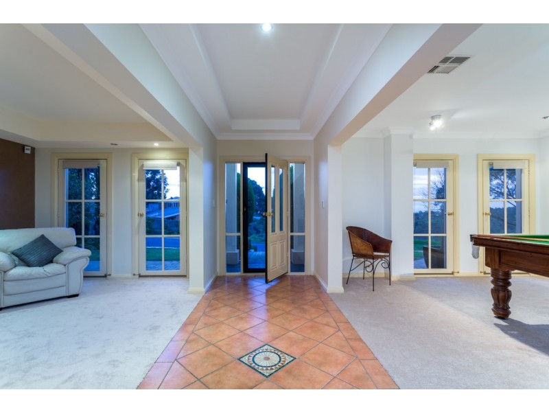 2 Lovely Valley Road, Flagstaff Hill SA 5159