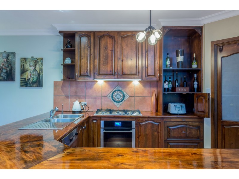 2 Lovely Valley Road, Flagstaff Hill SA 5159