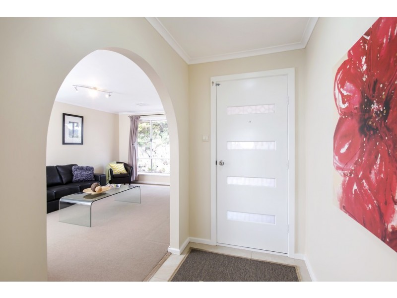 18 Lee Avenue, Happy Valley SA 5159