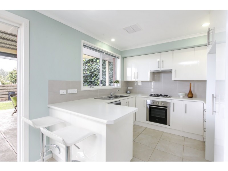 18 Lee Avenue, Happy Valley SA 5159