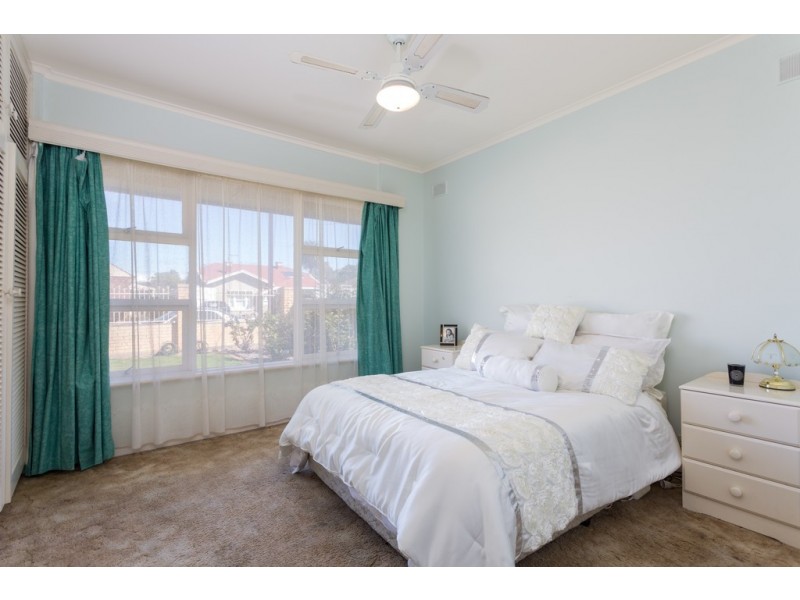 6 Hulbert Street, Hove SA 5048