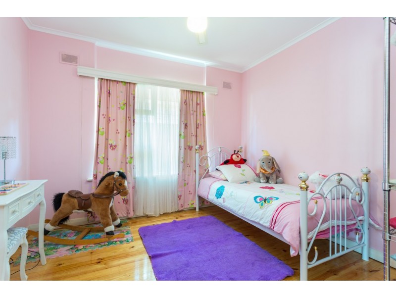 6 Hulbert Street, Hove SA 5048