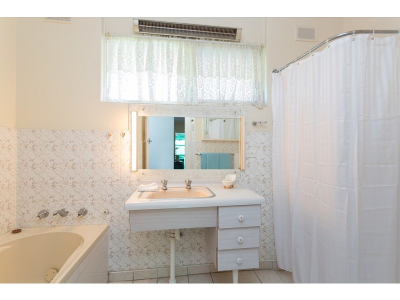 6 Hulbert Street, Hove SA 5048