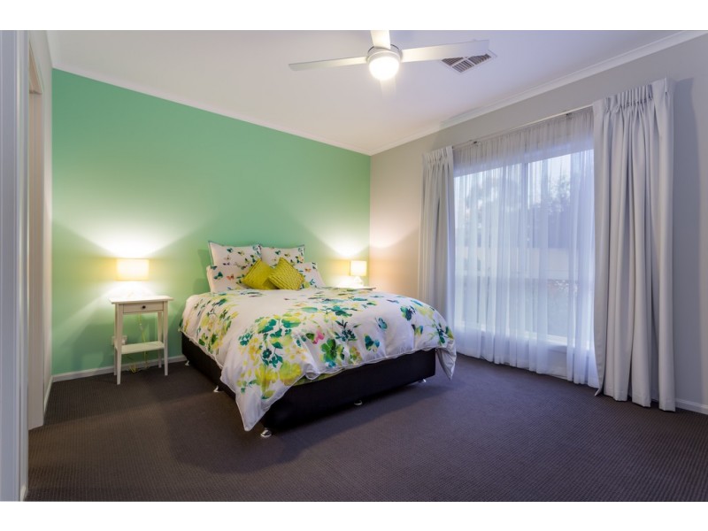 22 Boronia Drive, Hope Valley SA 5090