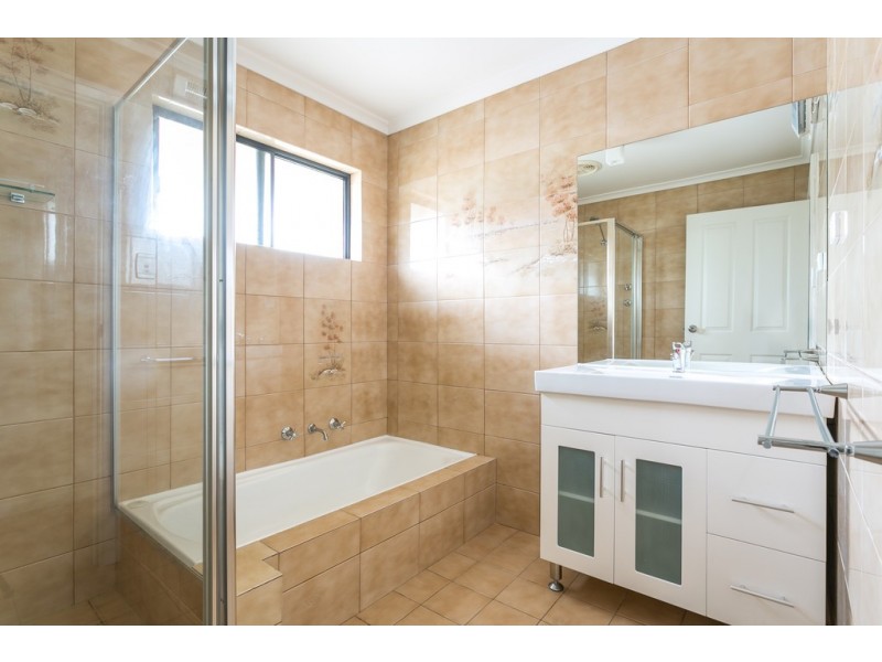 10 Sheoak Crescent, Aberfoyle Park SA 5159