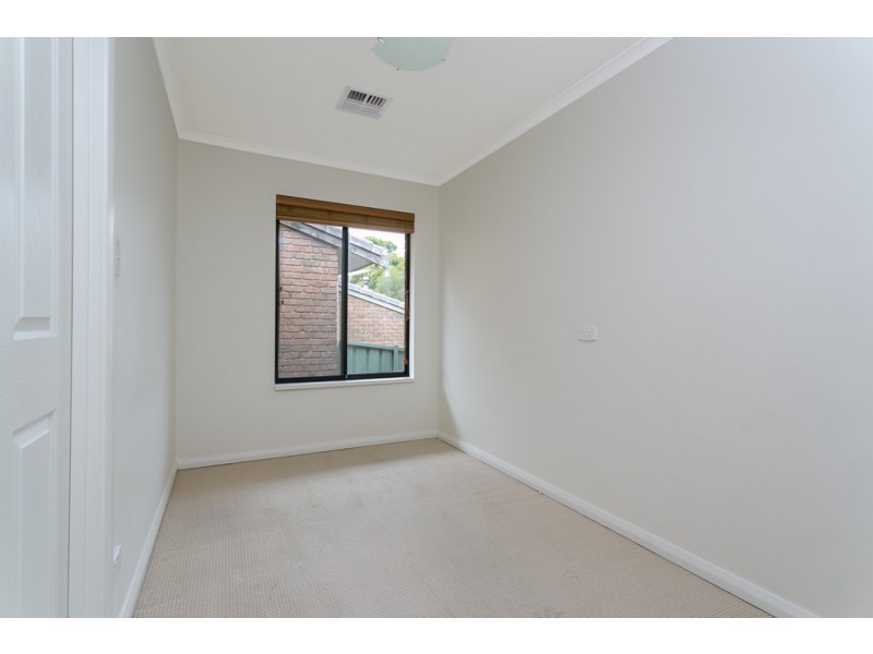 10 Sheoak Crescent, Aberfoyle Park SA 5159