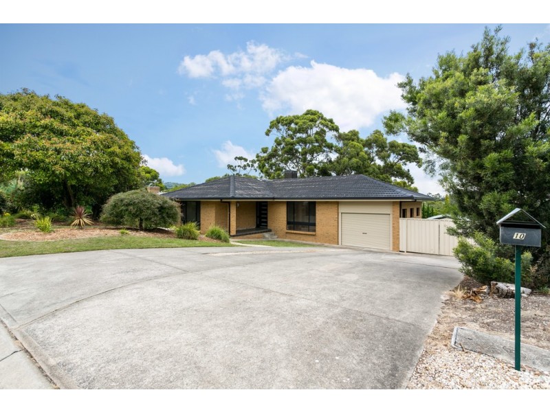 10 Sheoak Crescent, Aberfoyle Park SA 5159