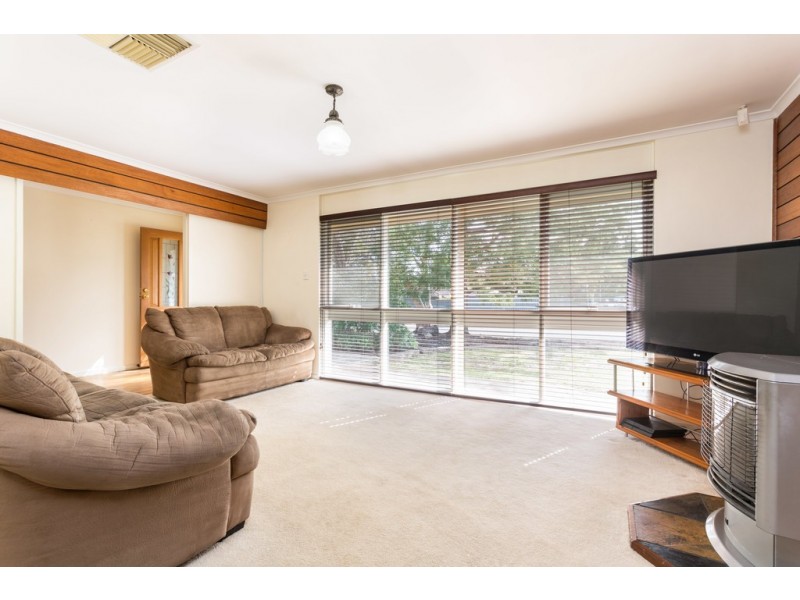 10 Heather Road, Happy Valley SA 5159