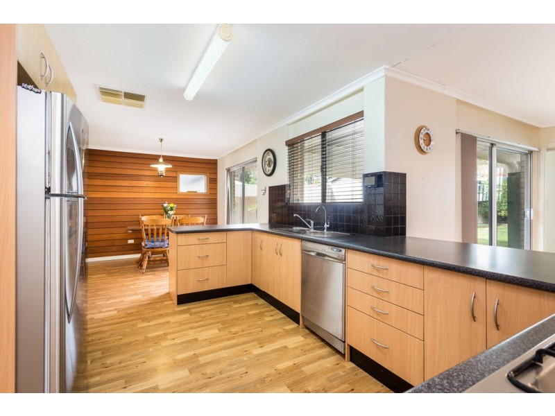 10 Heather Road, Happy Valley SA 5159