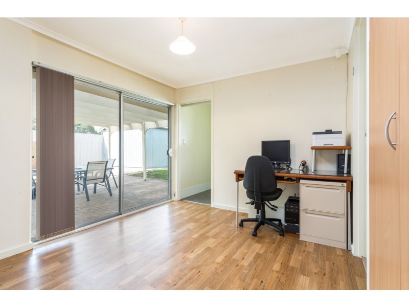 10 Heather Road, Happy Valley SA 5159