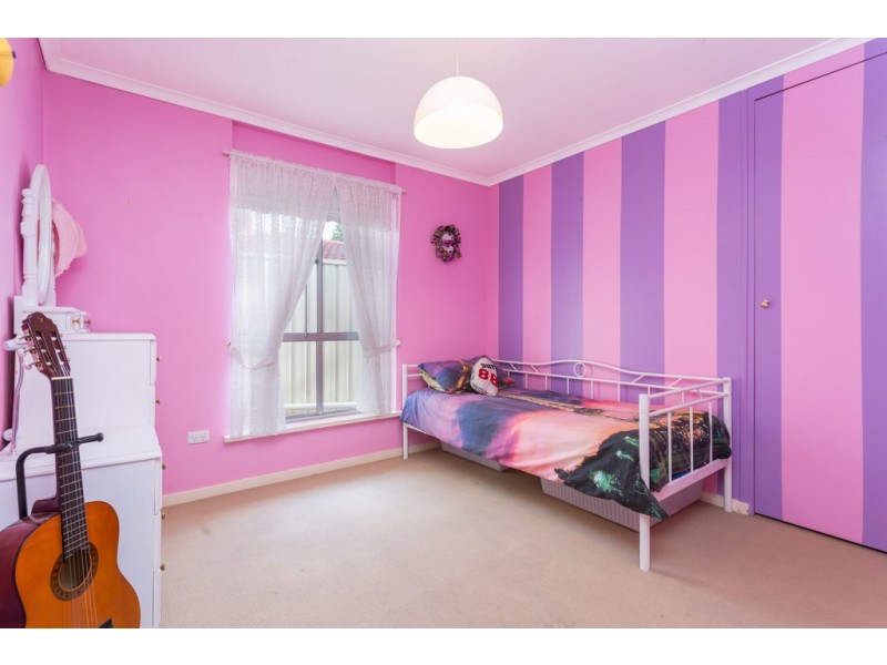 10 Heather Road, Happy Valley SA 5159