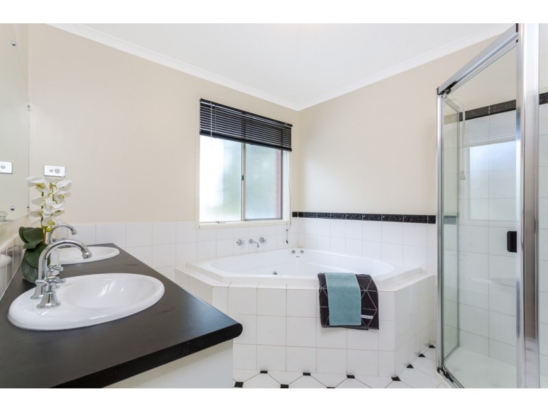 46 Grevillea Road, Aberfoyle Park SA 5159