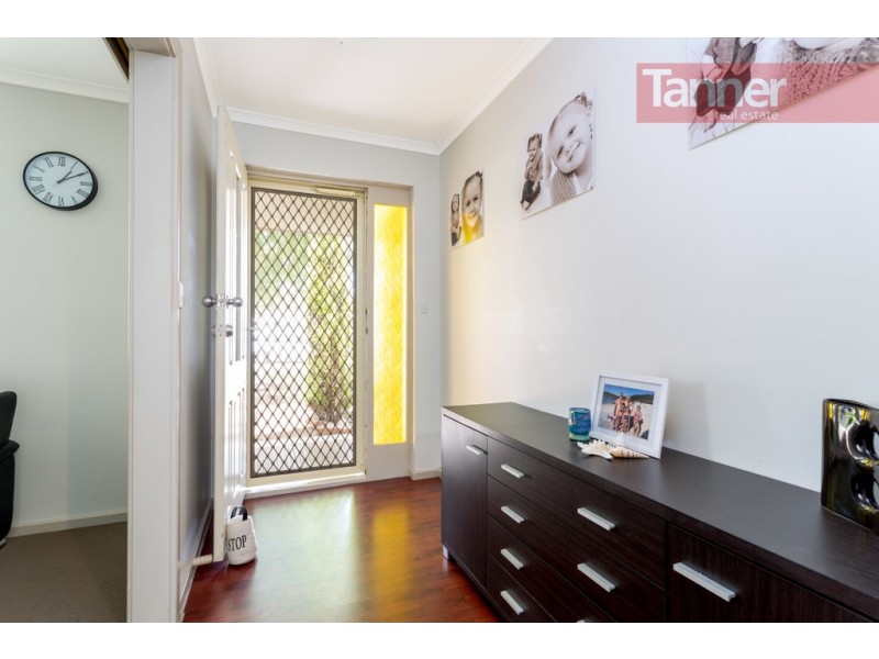 15 McCartney Street, Morphett Vale SA 5162