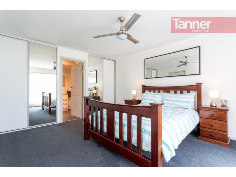 15 McCartney Street, Morphett Vale SA 5162