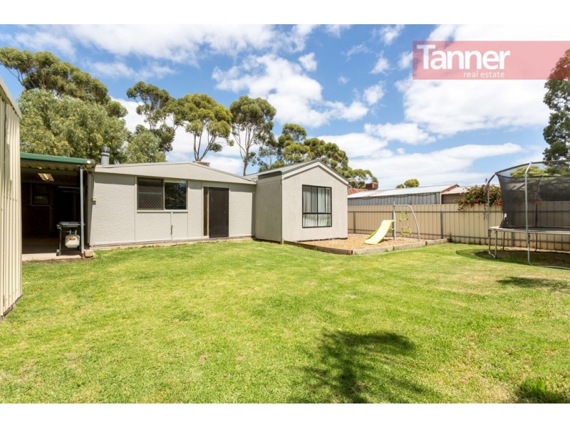 15 McCartney Street, Morphett Vale SA 5162