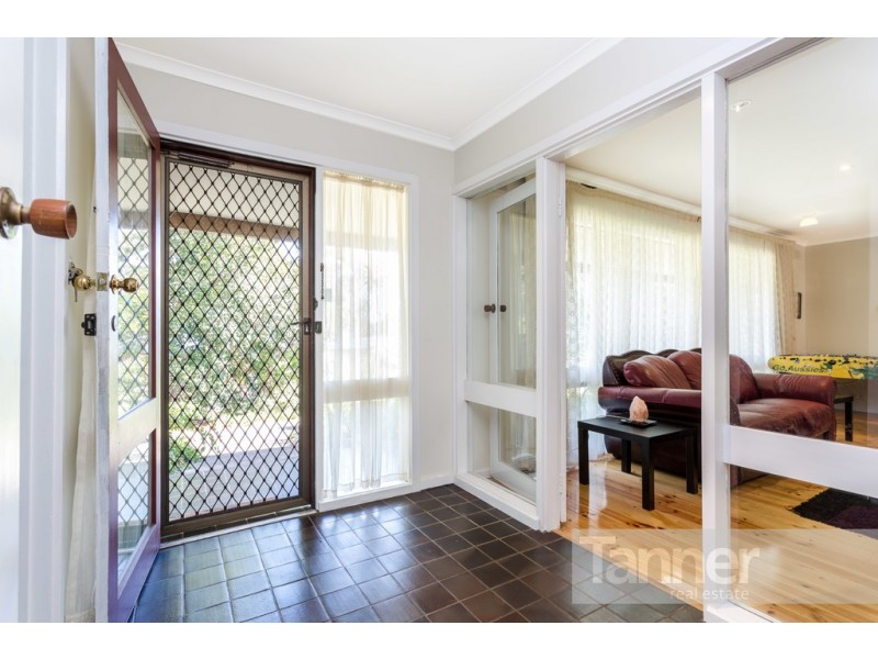 21 Hamilton Crescent, Aberfoyle Park SA 5159