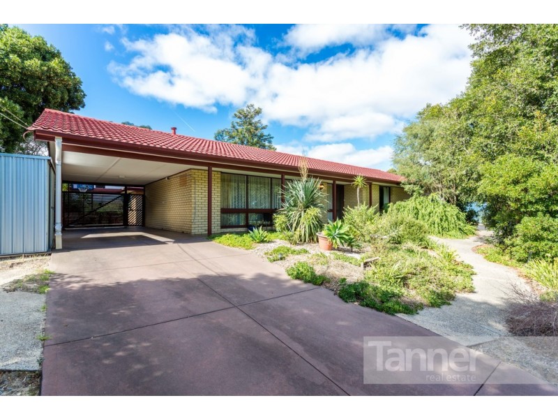 21 Hamilton Crescent, Aberfoyle Park SA 5159