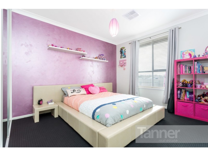 21 Manly Court, Seaford Rise SA 5169