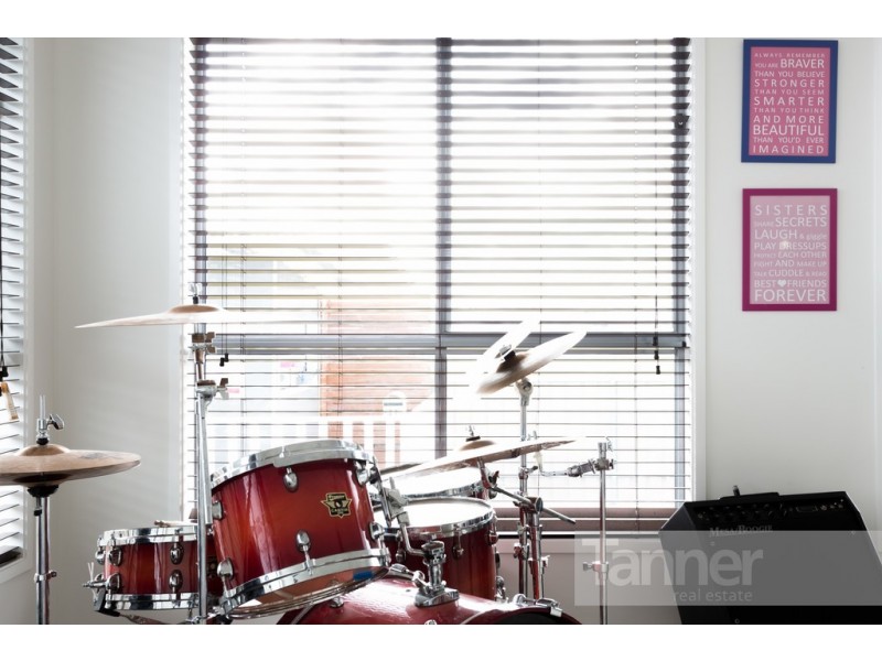 21 Manly Court, Seaford Rise SA 5169