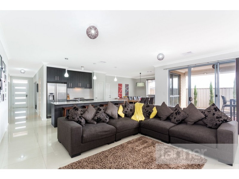 21 Manly Court, Seaford Rise SA 5169