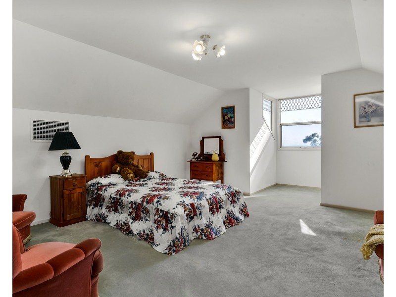 5 Para Street, Eden Hills SA 5050