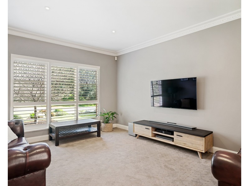 20 John Fisher Dr, Torrens Park SA 5062