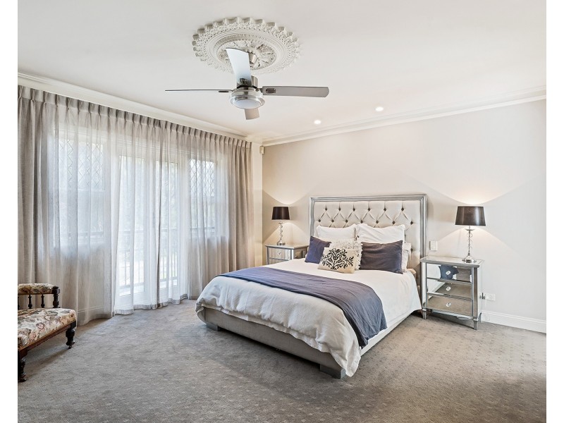 20 John Fisher Dr, Torrens Park SA 5062
