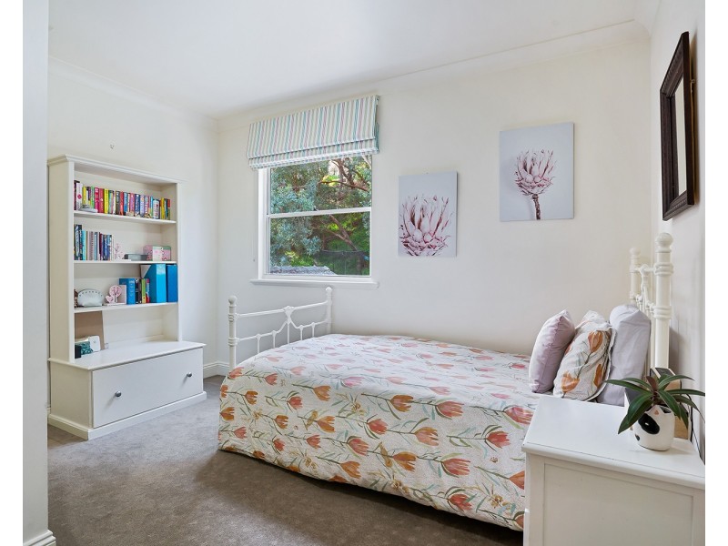 20 John Fisher Dr, Torrens Park SA 5062